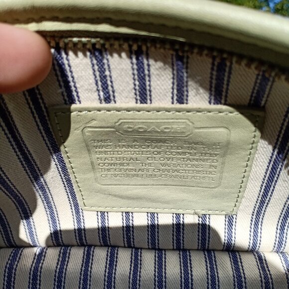 Coach Chunky Case 7165 - Picture 5 of 16